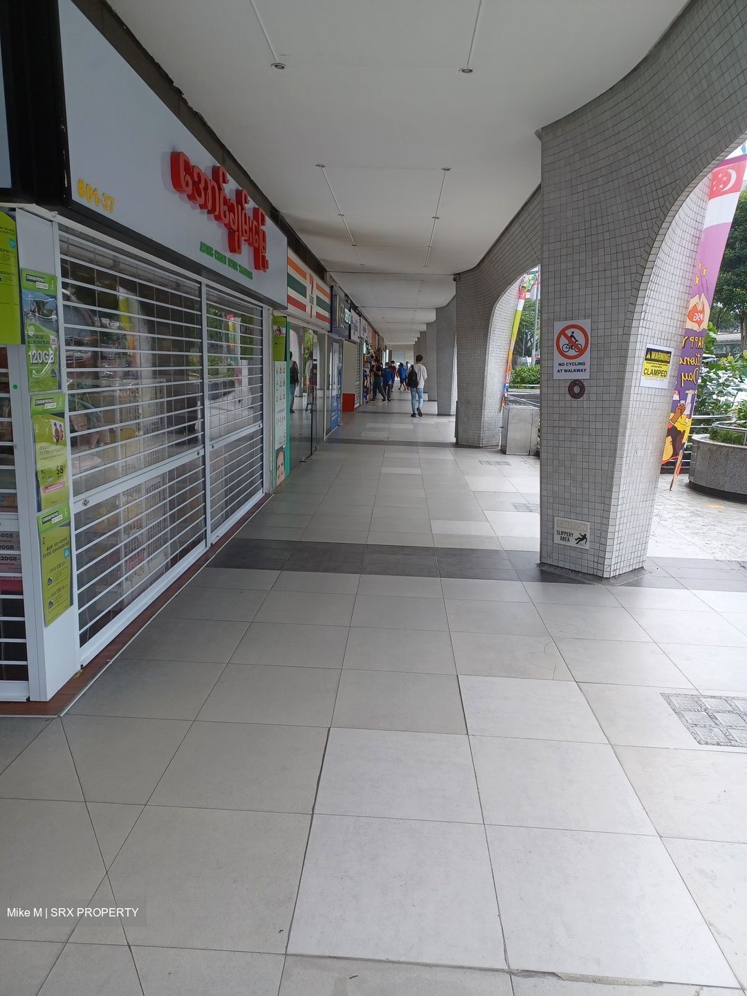 Peninsula Plaza (D6), Retail #374415811
